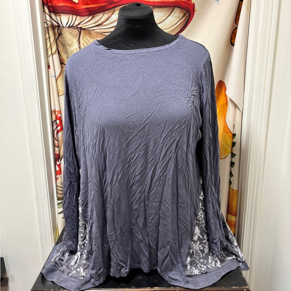 Women's Blue Floral Top